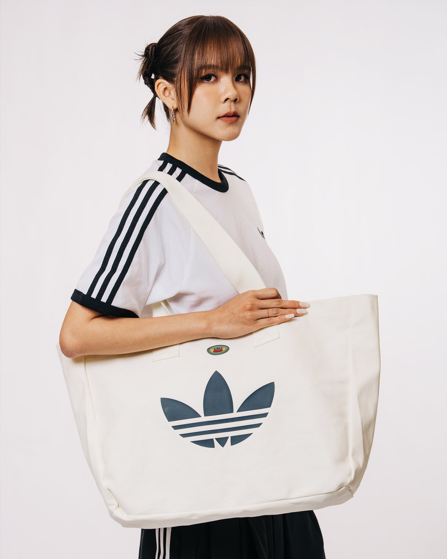 adidas | Dmeow Shopper