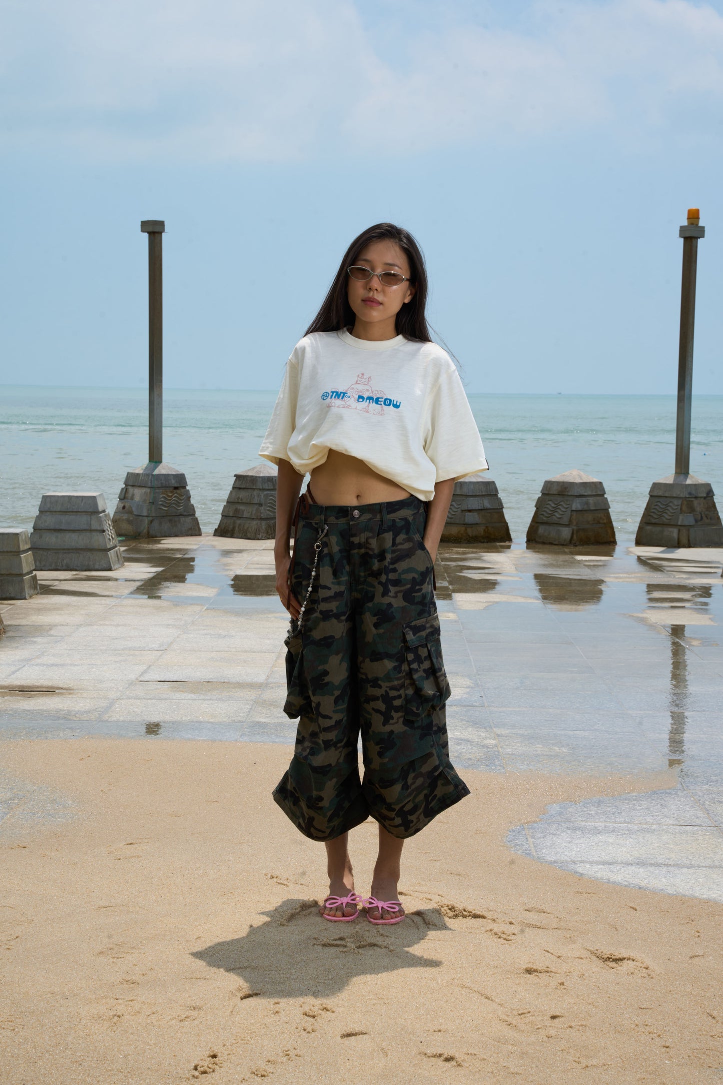 THUGS LOGO TEE Beige
